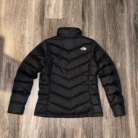 The North Face Women’s 550 Puffer - Picture 4 of 5
